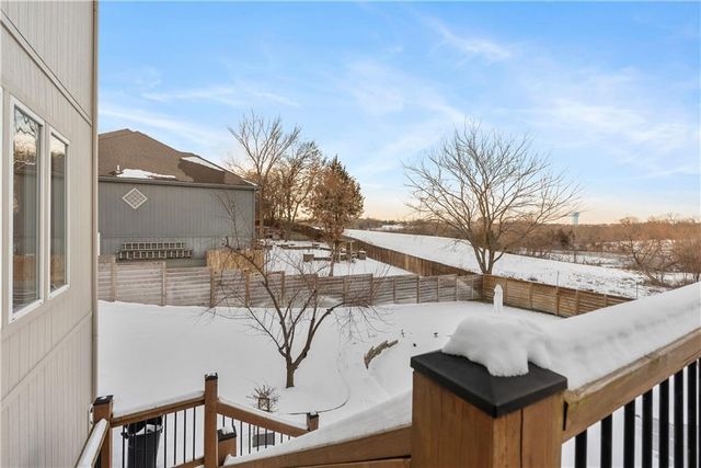 1409 SE Woodbine Drive, Blue Springs, MO 64014