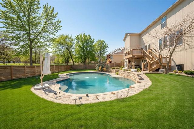 1409 SE Woodbine Drive, Blue Springs, MO 64014