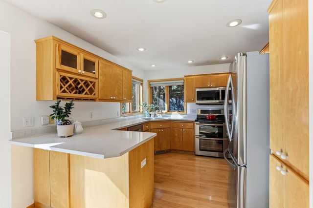 13037 Hialeah Path, Apple Valley, MN 55124