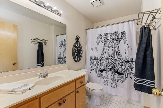 13037 Hialeah Path, Apple Valley, MN 55124