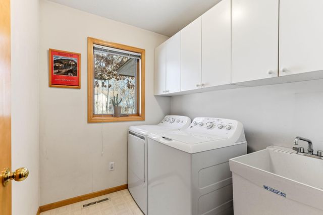 13037 Hialeah Path, Apple Valley, MN 55124