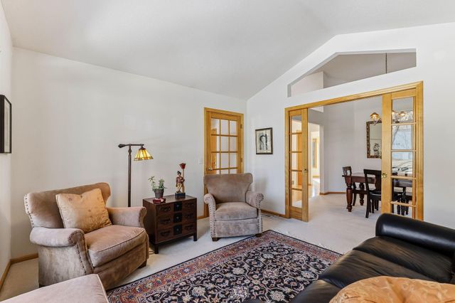 13037 Hialeah Path, Apple Valley, MN 55124