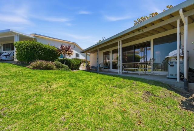 3902 N Vista Campana 9, Oceanside, CA 92057