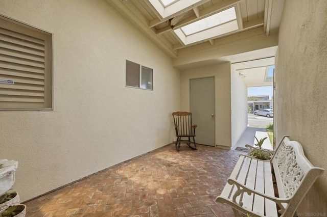 3902 N Vista Campana 9, Oceanside, CA 92057