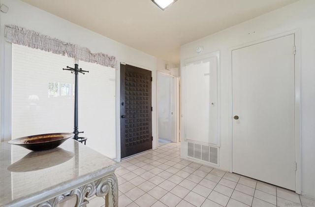 3902 N Vista Campana 9, Oceanside, CA 92057
