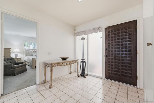 3902 N Vista Campana 9, Oceanside, CA 92057