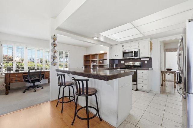 3902 N Vista Campana 9, Oceanside, CA 92057