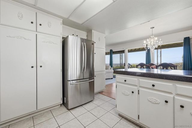3902 N Vista Campana 9, Oceanside, CA 92057