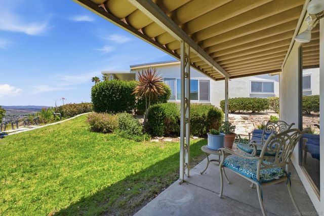 3902 N Vista Campana 9, Oceanside, CA 92057