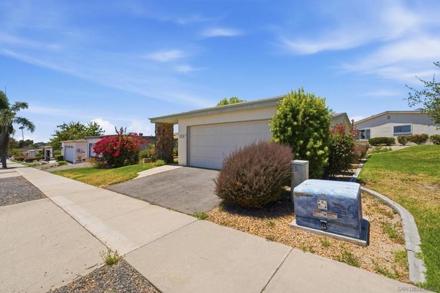 3902 N Vista Campana 9, Oceanside, CA 92057