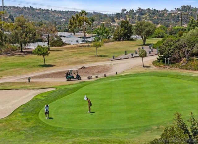 3902 N Vista Campana 9, Oceanside, CA 92057