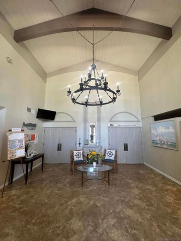 3902 N Vista Campana 9, Oceanside, CA 92057