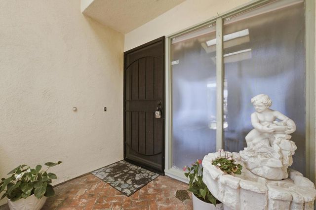 3902 N Vista Campana 9, Oceanside, CA 92057