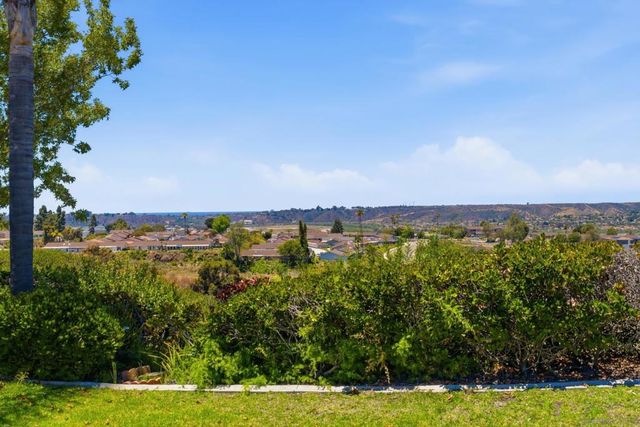 3902 N Vista Campana 9, Oceanside, CA 92057