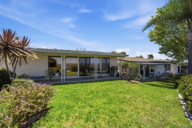 3902 N Vista Campana 9, Oceanside, CA 92057