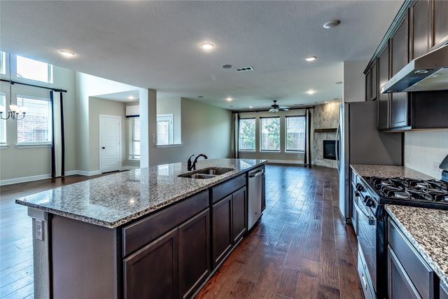 1609 Cedar Crest Drive, Forney, TX 75126