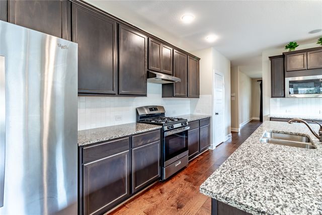 1609 Cedar Crest Drive, Forney, TX 75126
