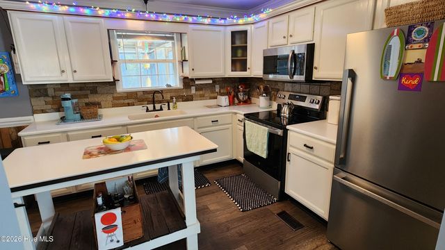 782 Straits Road, Gloucester, NC 28528