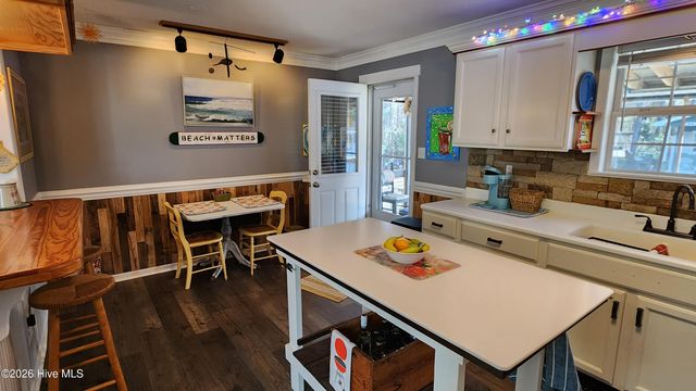 782 Straits Road, Gloucester, NC 28528