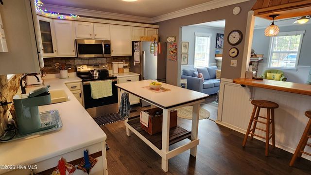 782 Straits Road, Gloucester, NC 28528