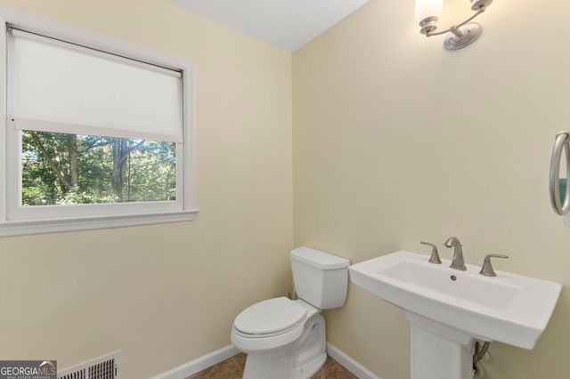 2077 Signal Ridge Chase NW, Kennesaw, GA 30152