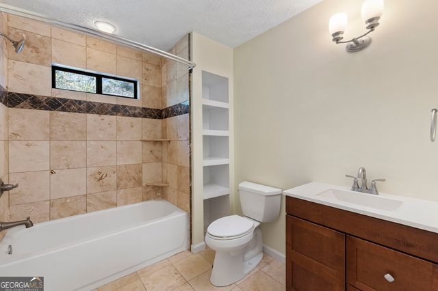 2077 Signal Ridge Chase NW, Kennesaw, GA 30152