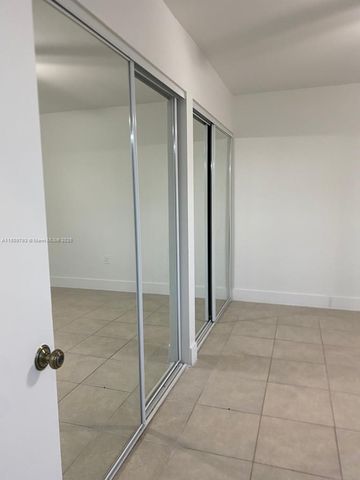 1975 NE 135th St 2D, North Miami, FL 33181