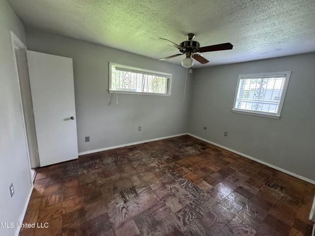 3327 Casa Grande Circle, Jackson, MS 39209