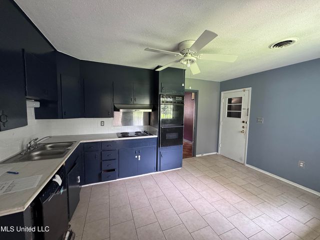 3327 Casa Grande Circle, Jackson, MS 39209