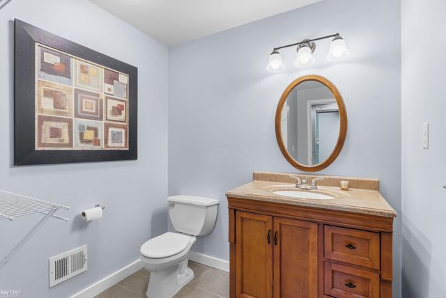 16432 Silver Landings Drive, Fenton, MI 48430