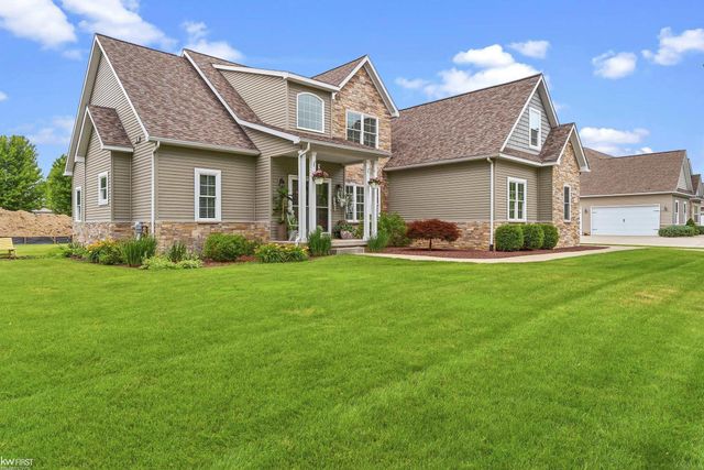 16432 Silver Landings Drive, Fenton, MI 48430