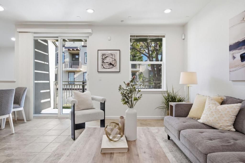 Image 12 of property listing at 359 Bautista Place, San Jose, CA 95126