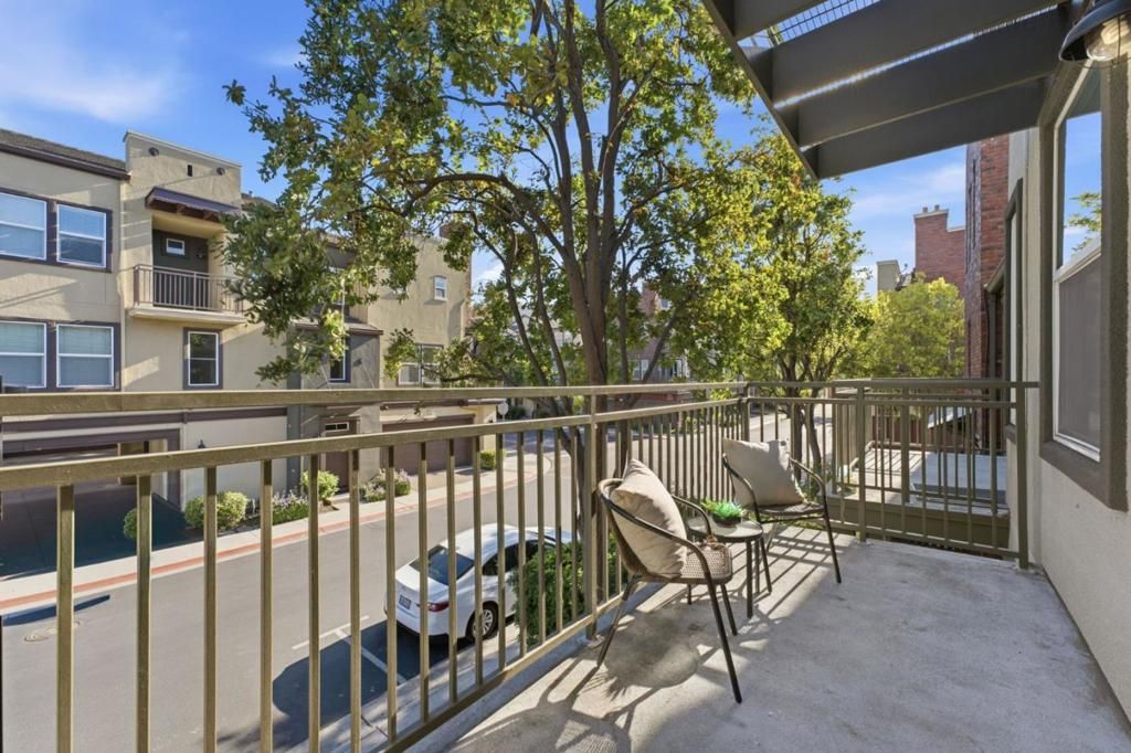 Image 2 of property listing at 359 Bautista Place, San Jose, CA 95126