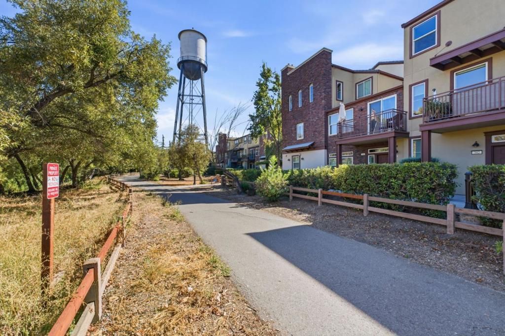 Image 49 of property listing at 359 Bautista Place, San Jose, CA 95126