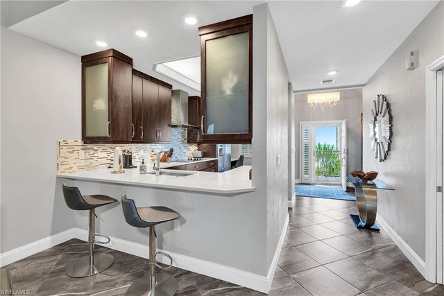 9380 Gulf Shore DR 402, Naples, FL 34108