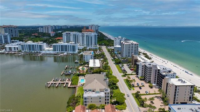 9380 Gulf Shore DR 402, Naples, FL 34108