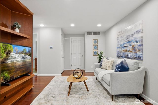12708 NE 97th Place, Kirkland, WA 98033