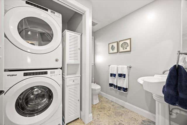 111 Pinecrest Beach Drive, Teaticket, MA 02536