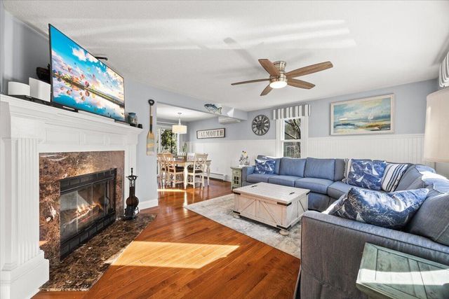 111 Pinecrest Beach Drive, Teaticket, MA 02536