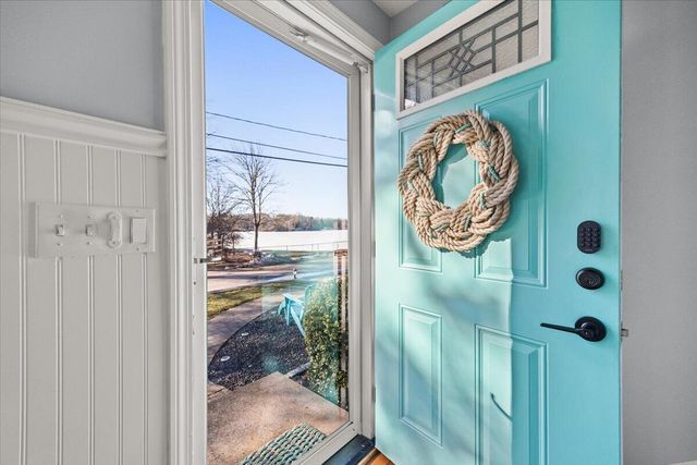 111 Pinecrest Beach Drive, Teaticket, MA 02536