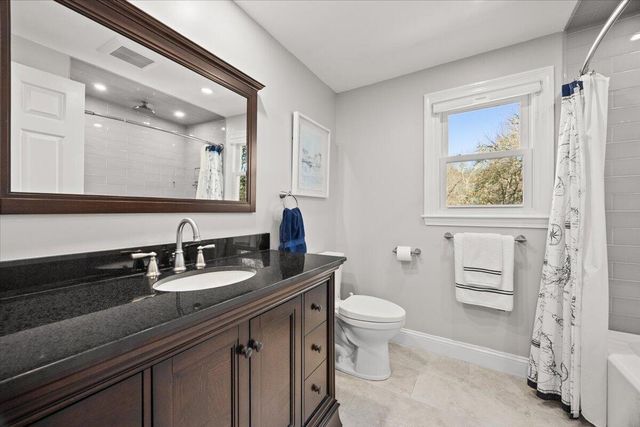 111 Pinecrest Beach Drive, Teaticket, MA 02536