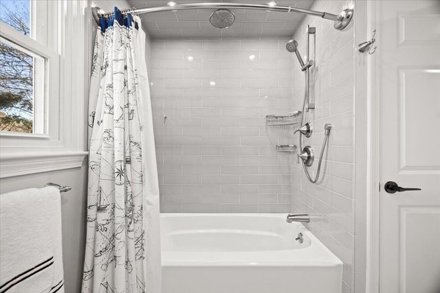 111 Pinecrest Beach Drive, Teaticket, MA 02536