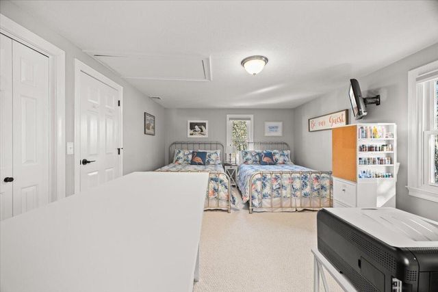 111 Pinecrest Beach Drive, Teaticket, MA 02536