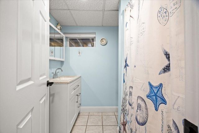 111 Pinecrest Beach Drive, Teaticket, MA 02536