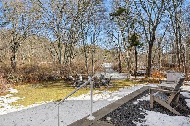 111 Pinecrest Beach Drive, Teaticket, MA 02536