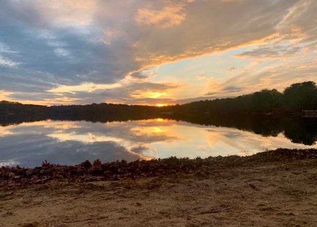 111 Pinecrest Beach Drive, Teaticket, MA 02536