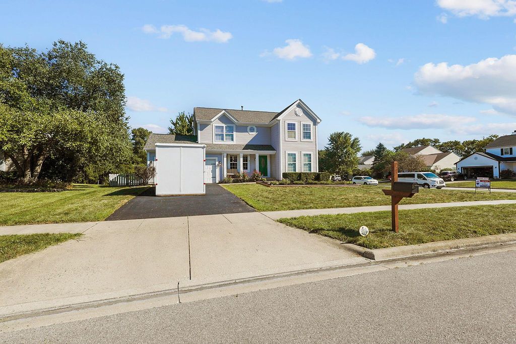 7698 Gladshire Boulevard, Lewis Center, OH 43035