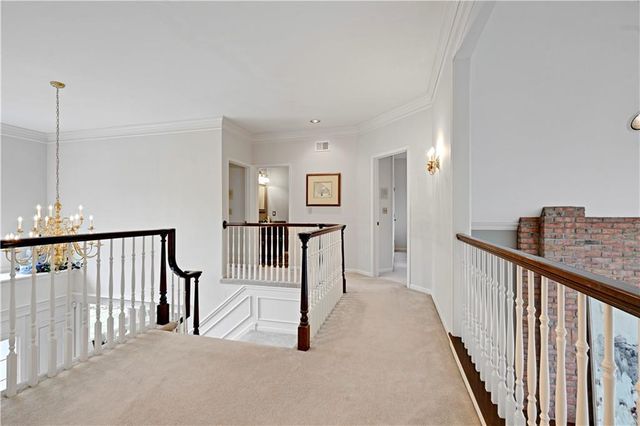 60 W Dundee Court, Loch Lloyd, MO 64012