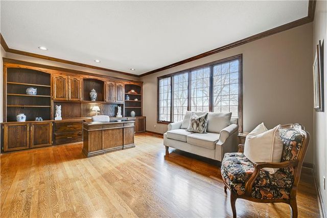 60 W Dundee Court, Loch Lloyd, MO 64012