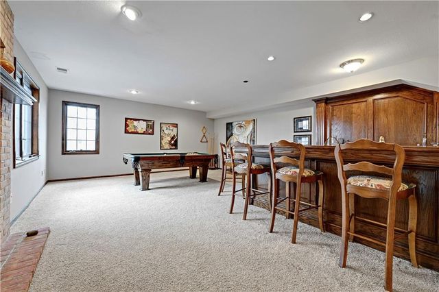 60 W Dundee Court, Loch Lloyd, MO 64012